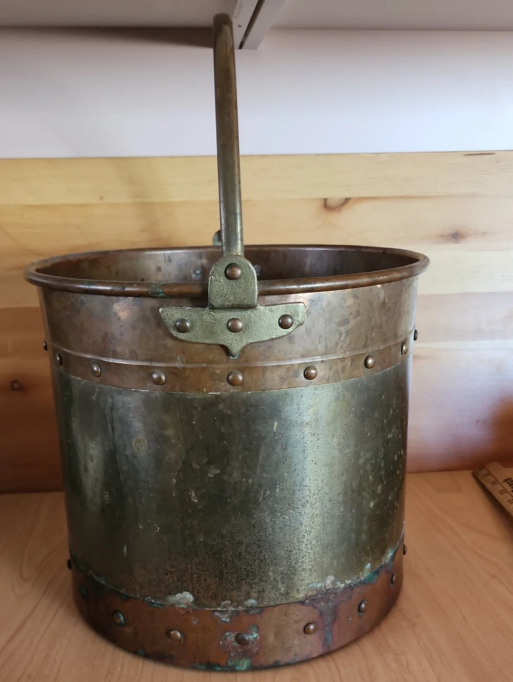 Antigue English Copper & Brass Jardiniere Bucket.